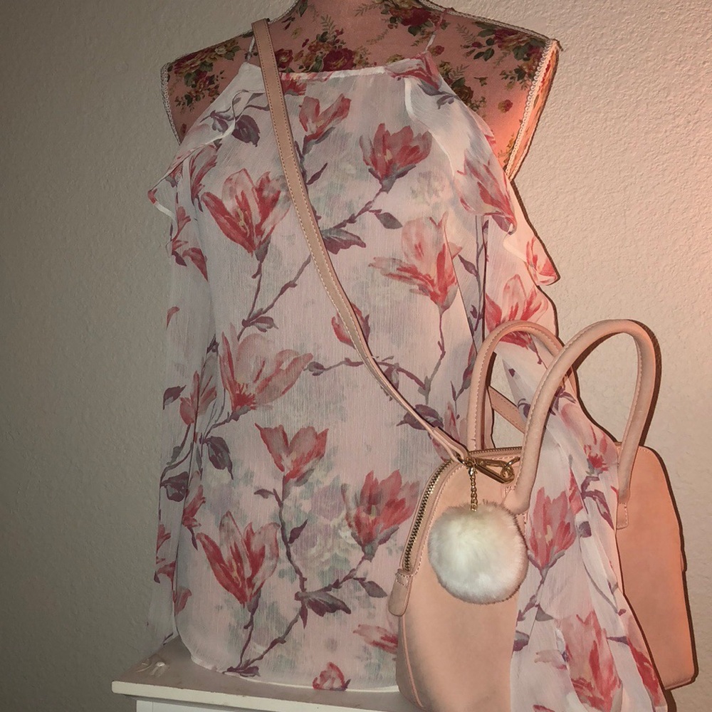 Floral cold shoulder